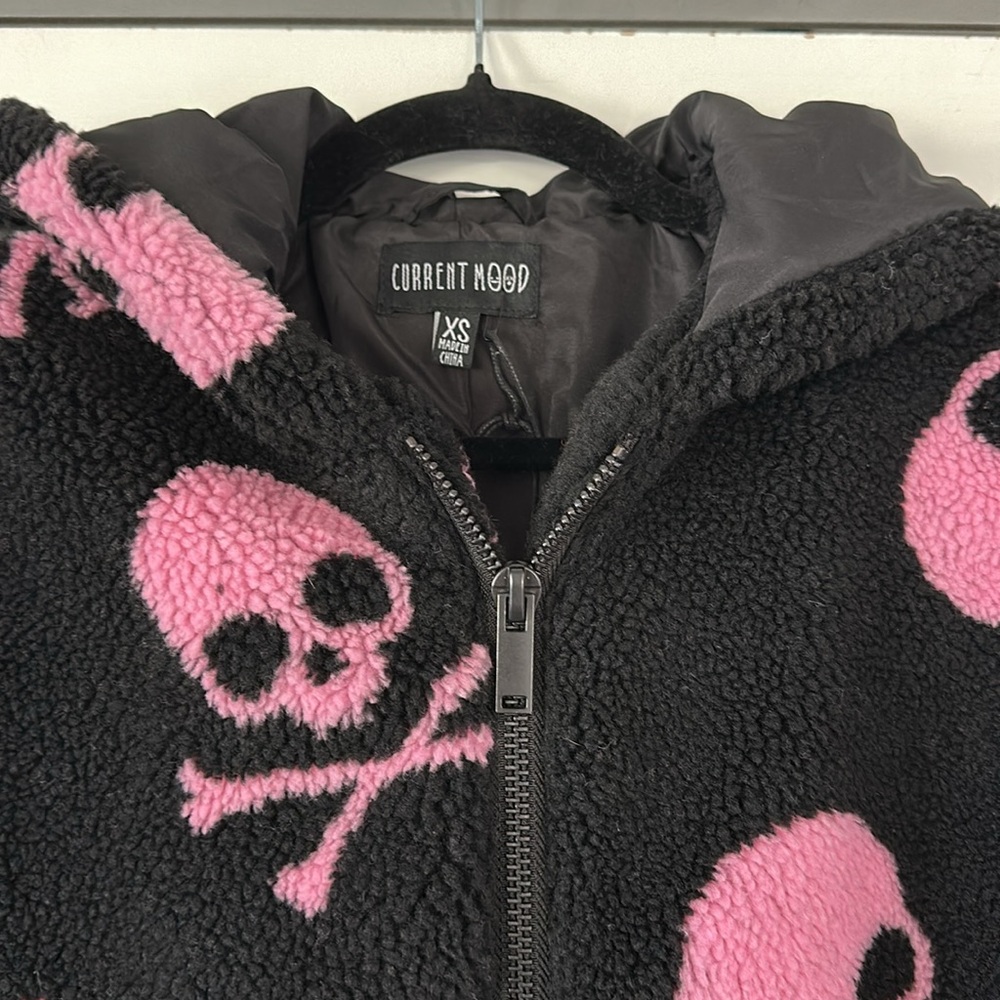 Current Mood Skull on My Sleeve Sherpa Pink Jacket - Picture 3 of 6